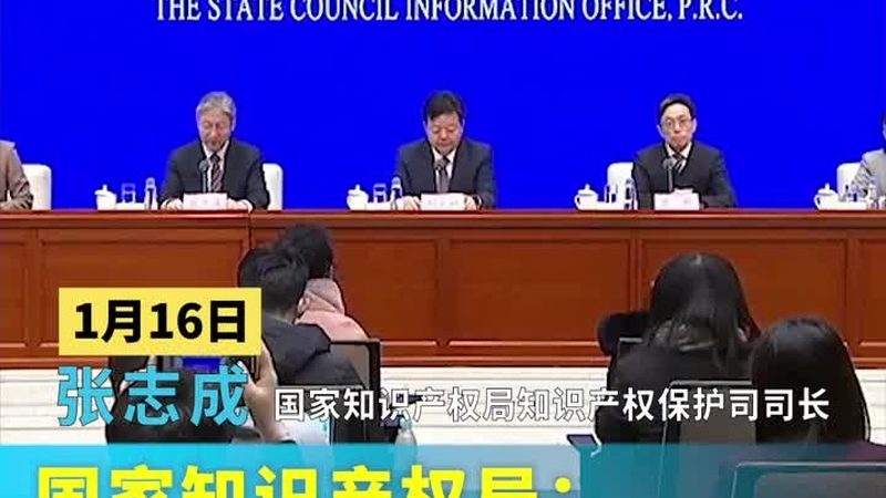 申请人可以将专利申请费用通过邮政汇款的方式缴纳。具体操作如下：